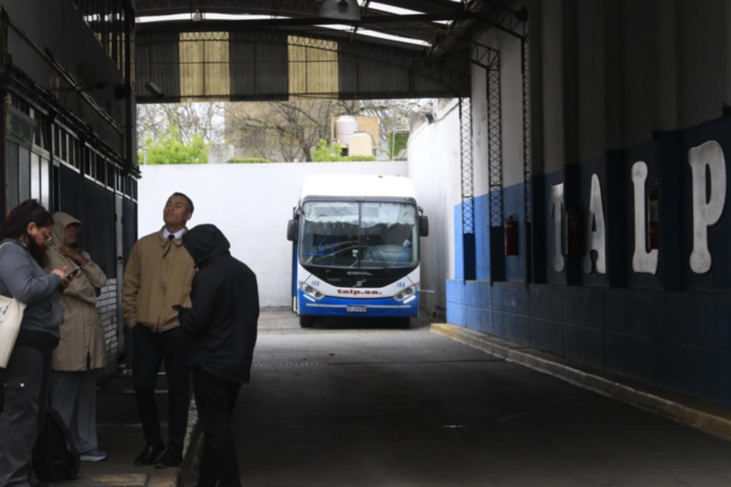 Viajar desde algunas localidades del interior a la Ciudad, una pesadilla