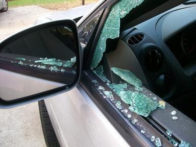 “Delito sobre ruedas”: en La Plata roban 7 autos/motos por día