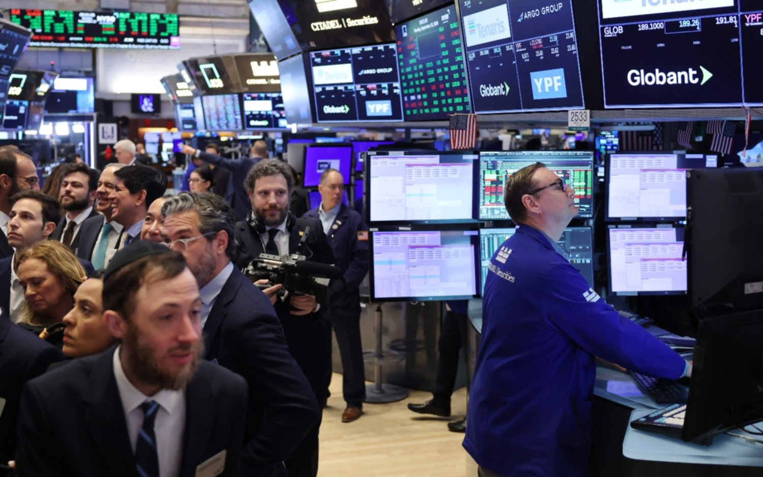 Tras el discurso de Milei en Estados Unidos, las acciones argentinas en Wall Street cayeron hasta un 3,6%