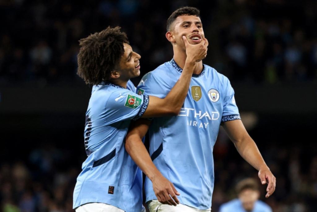 Chelsea metió cinco y al City se le complicó al final