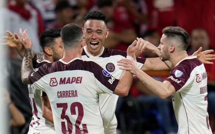 Lanús pasó a semifinales tras eliminar a Independiente Medellín