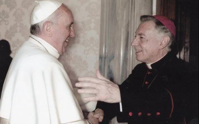 Fuerte crítica de Héctor Aguer al Papa Francisco: "La fuente de su discurso es su amigo Juan Grabois" 