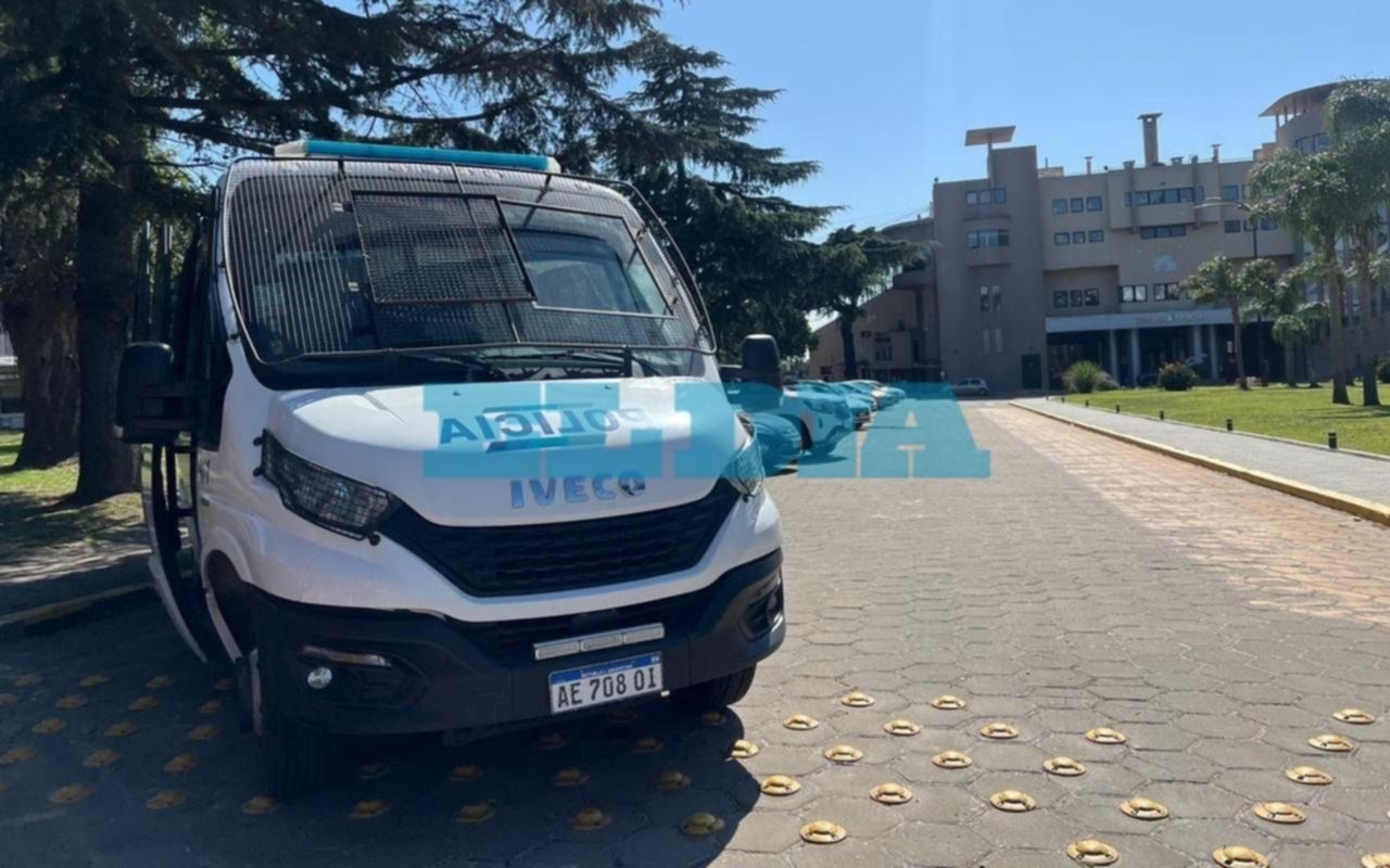 El Hipódromo de La Plata, bajo custodia, y trabajadores de agencias rechazan el cierre