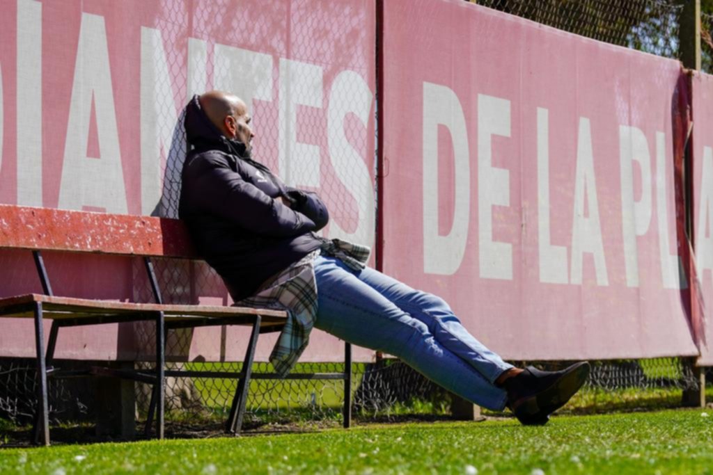 Estudiantes cerró filas en la intimidad del Country: charla con jugadores y asado con Foster Gillett