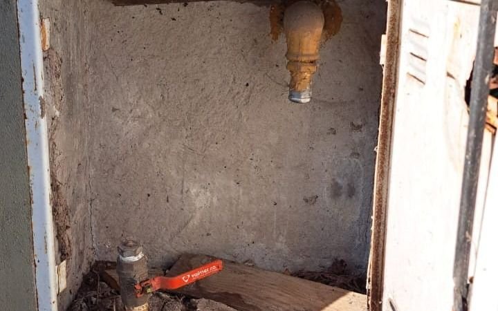 En un barrio de La Plata, el robo de medidores dejó a vecinos sin gas: "Son más de 100 mil pesos en reparación"
