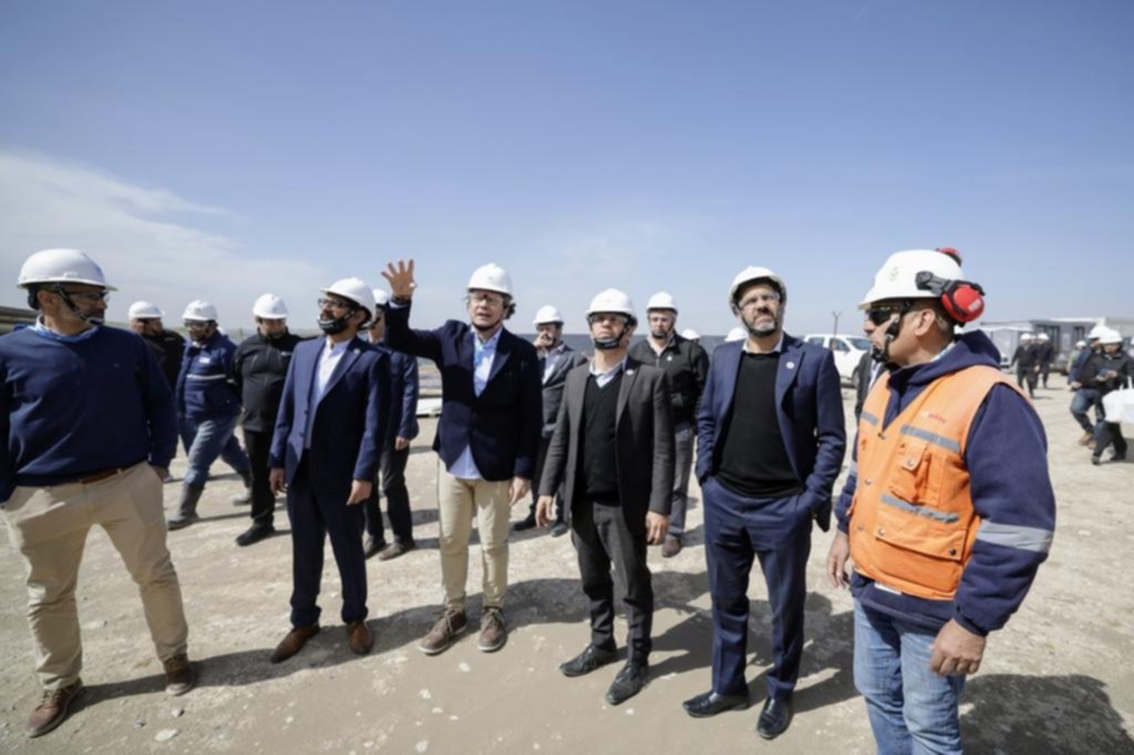 Kicillof apuntó a Milei al anunciar inversiones