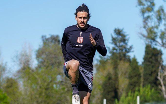 "Síndrome vertiginoso agudo": Estudiantes perdió sorpresivamente a un jugador