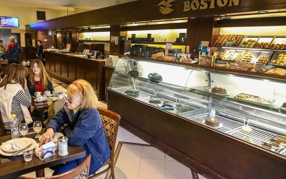 "Nos toca despedirnos": cierra una de las confiterías más tradicionales de Mar del Plata, famosa por sus medialunas