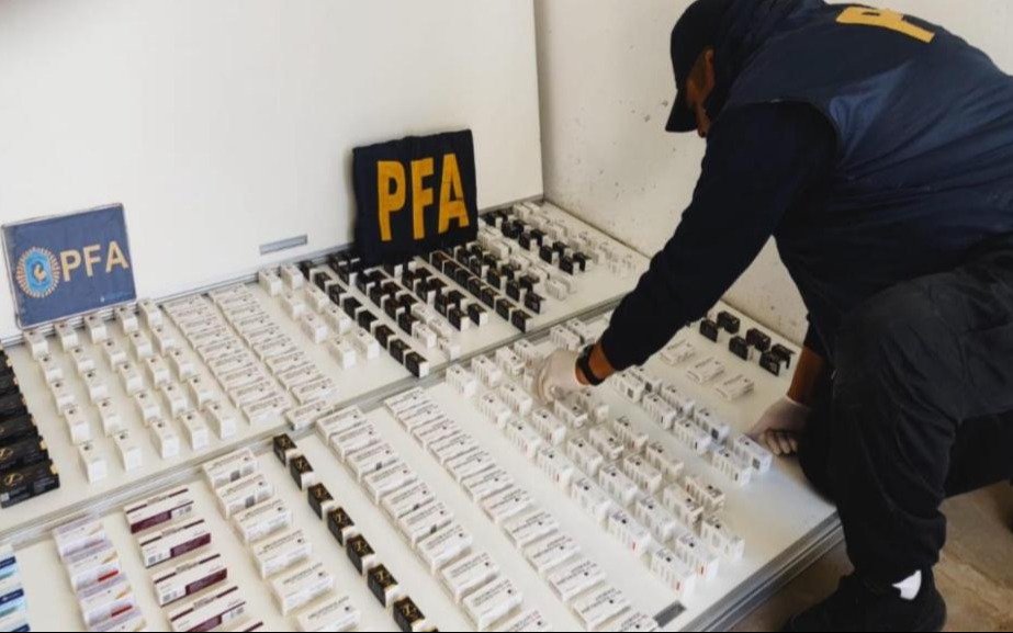 Desarticularon a una red que contrabandeaba esteroides y los comercializaba en La Plata 