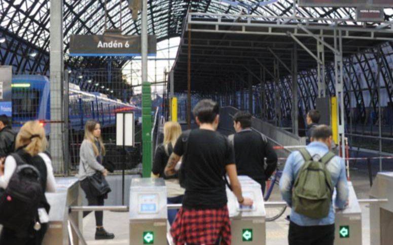 El Tren Roca ya llega a La Plata: un mes de obras y trastornos