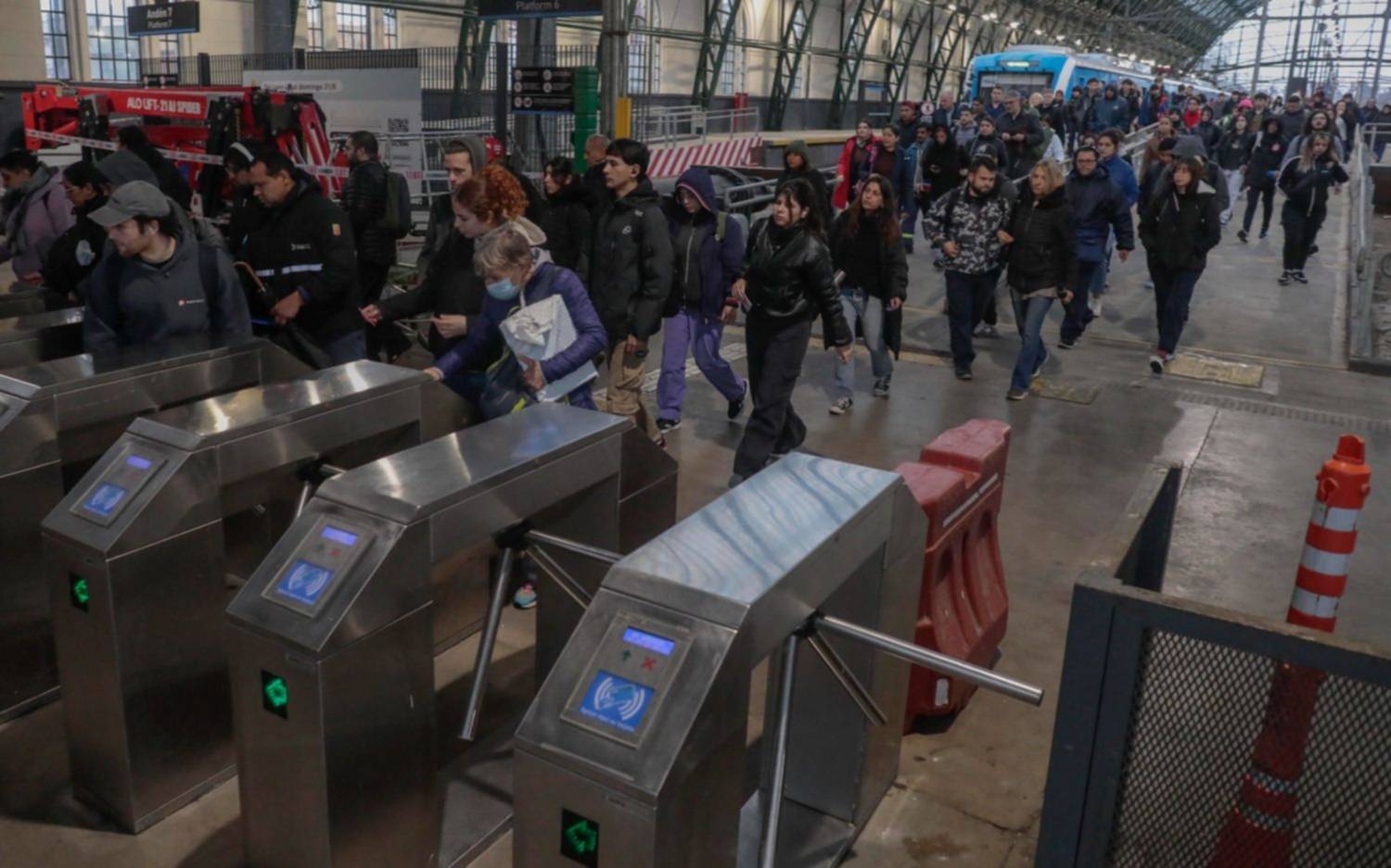 El Tren Roca ya llega a La Plata: un mes de obras y trastornos