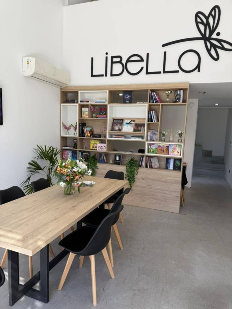 Inauguró Libella Editorial en City Bell