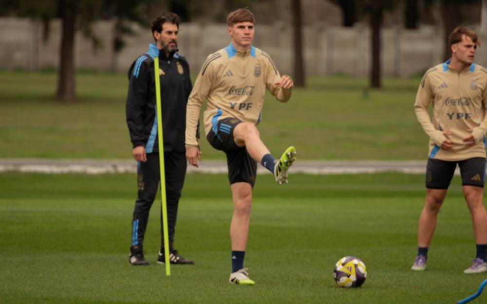 Mikel Amondarain y Valente Pierani presentes en la preparación del Sub 20 de cara al Mundial de Chile