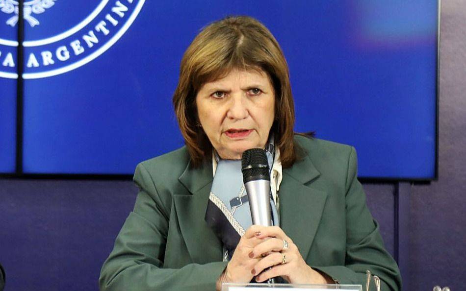 Bullrich: "El inútil de Kicillof"
