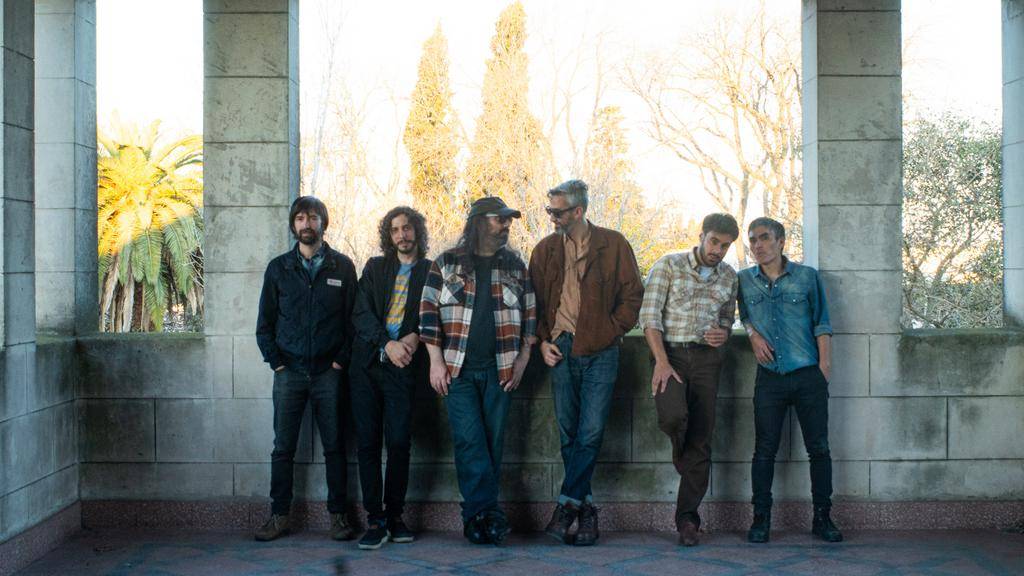 Mister debuta con los Misterios, un grupo formado entre vinos y canciones