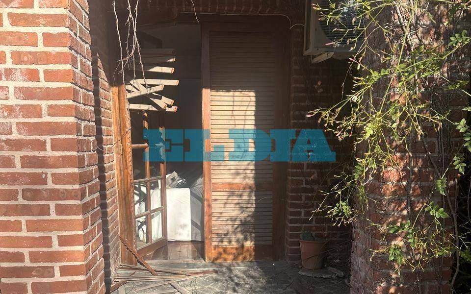 Ola de robos azotan a los vecinos de Villa Castells: atacaron a una jubilada, se desmayó y la desvalijaron