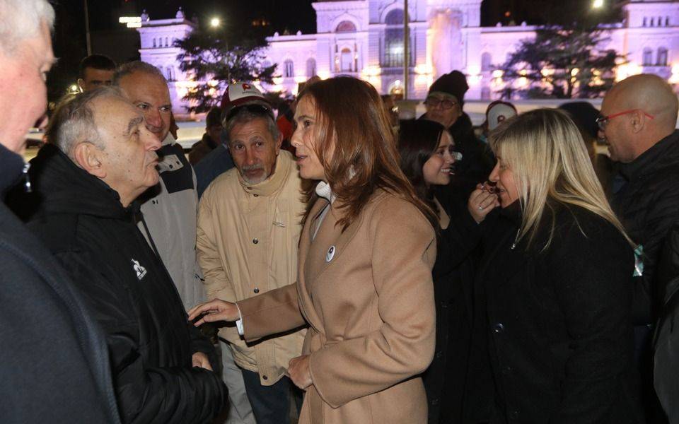 Con Talerico, Potencia cerró la campaña en Plaza Moreno: "No le vamos a dar segunda oportunidad a los corruptos".
