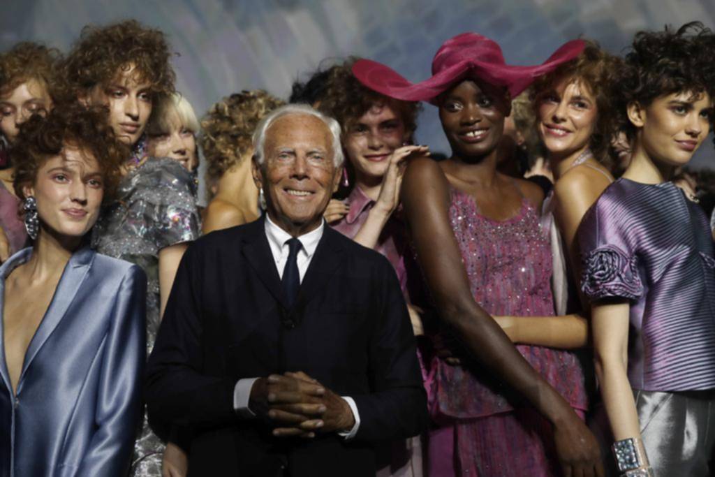 Adiós al Rey Giorgio Armani: elegancia desenfadada