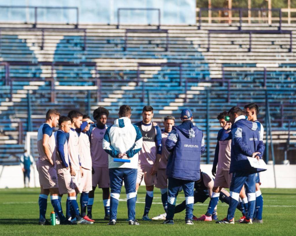 Gimnasia se mide frente a Racing en el Cilindro