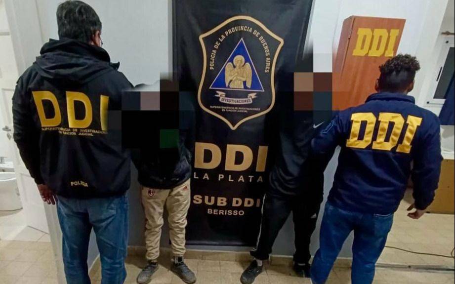 Dos detenidos por robo agravado en Berisso tras varios allanamientos