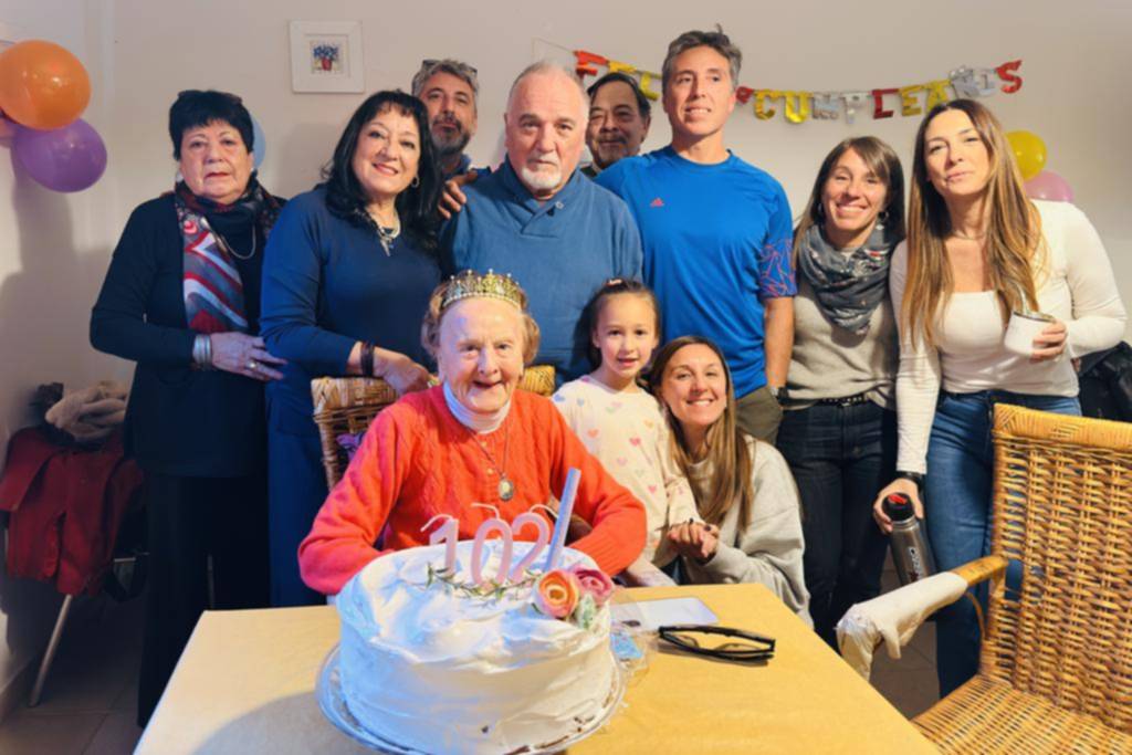 Compartió aula con Favaloro y ya festejó sus 102