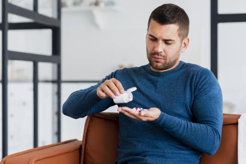 Sociedad medicada y adormecida: la contracara de los fármacos del sueño y para bajar de peso