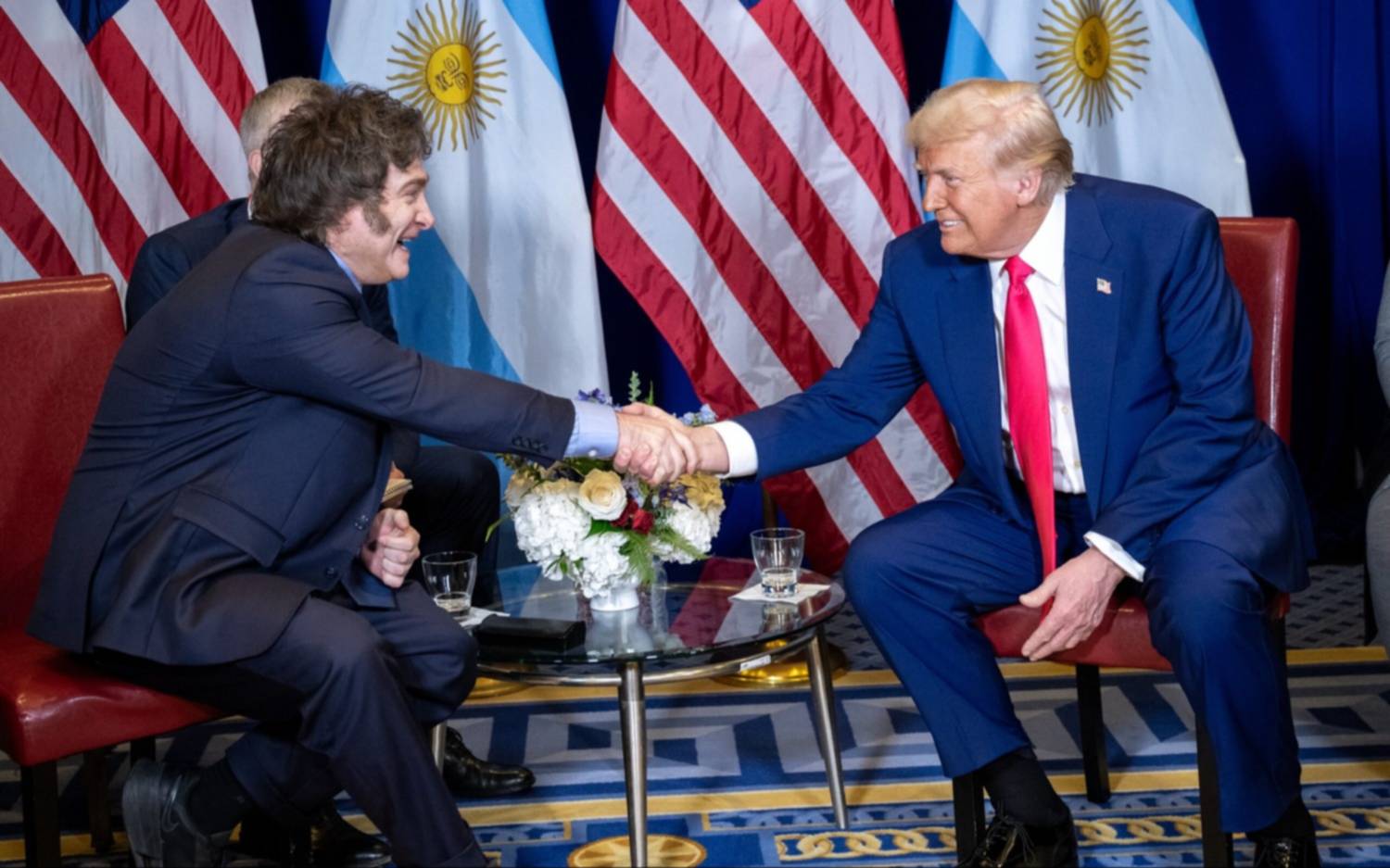 Llega el primer avión con argentinos deportados de Estados Unidos por orden de Trump