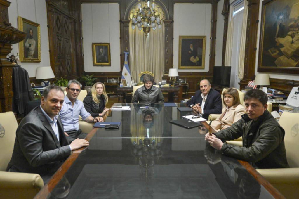 Sin cambio de rumbo, el Gobierno optó por mostrarse más unido