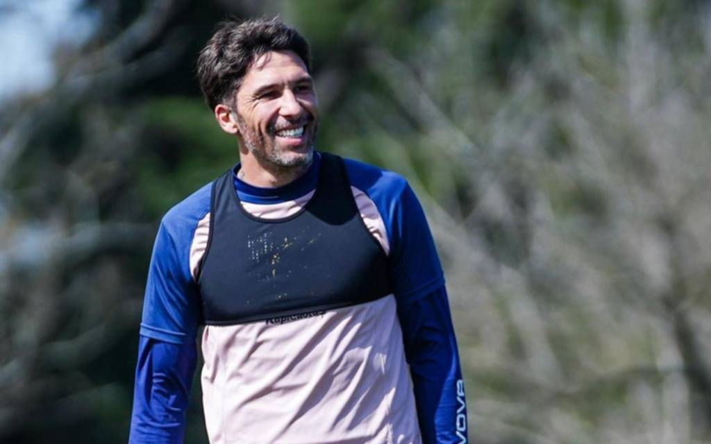 Orfila busca el equipo para recibir a Unión en el Bosque: cuáles son las dudas del entrenador