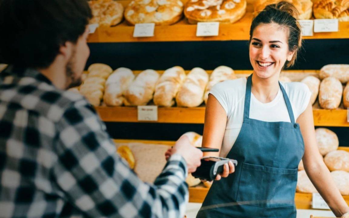 Feriado por el Día del Empleado de Comercio 2025: cuándo cae, qué negocios cierran y cuánto se paga si se trabaja