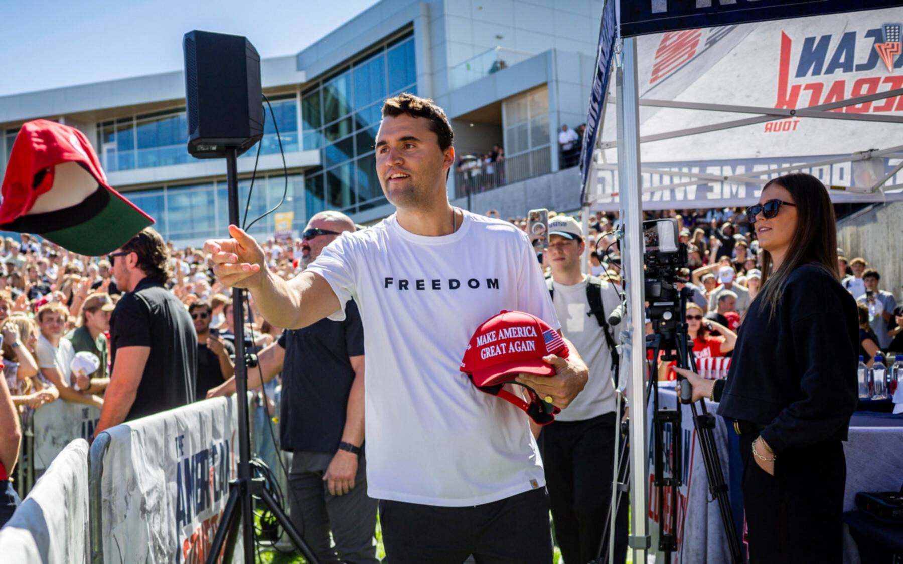 Asesinato de Charlie Kirk: teorías, secretos, conspiraciones, un arma pero ningún detenido