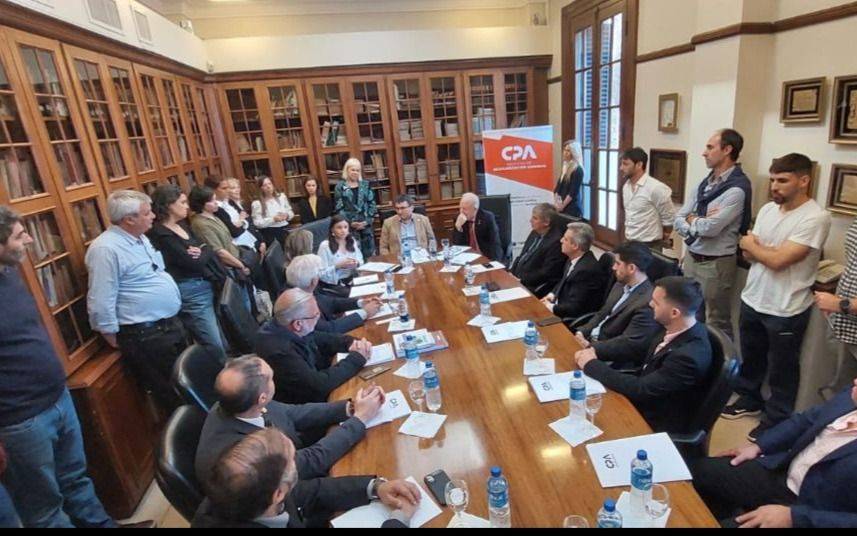 Crean espacio para avanzar en la urbanización y escrituración de miles de familias