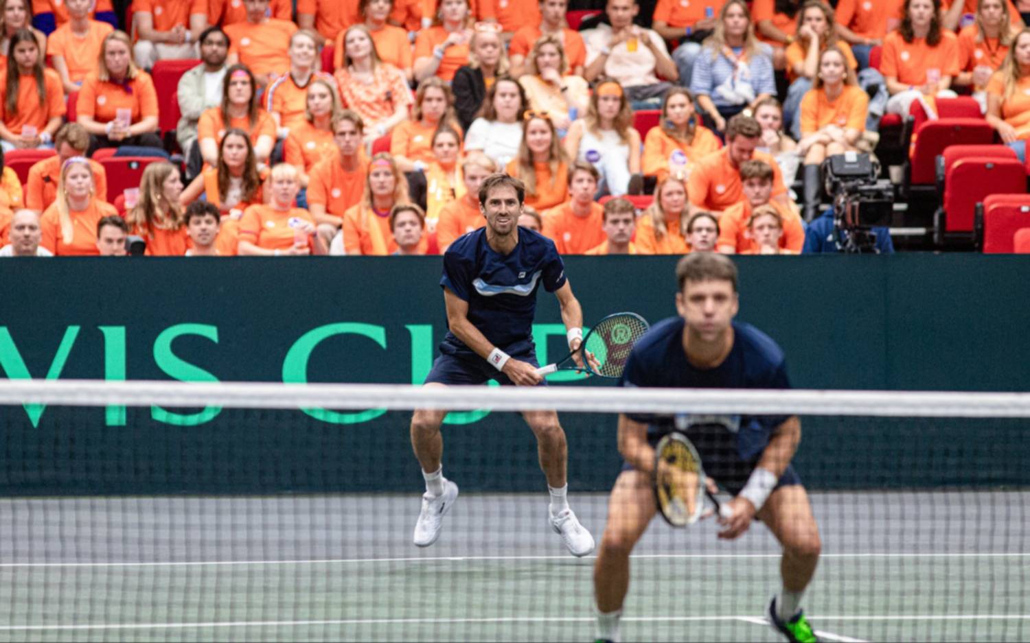 Zeballos y Molteni ganaron en dobles y Argentina clasificó a las finales de la Copa Davis