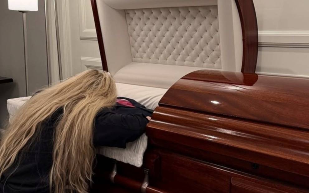 VIDEO | Un momento estremecedor: la conmovedora despedida de la viuda a Kirk, el activista asesinado