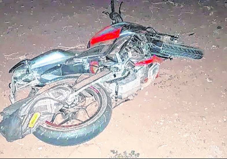 Embistió a dos nenas con una moto y huyó