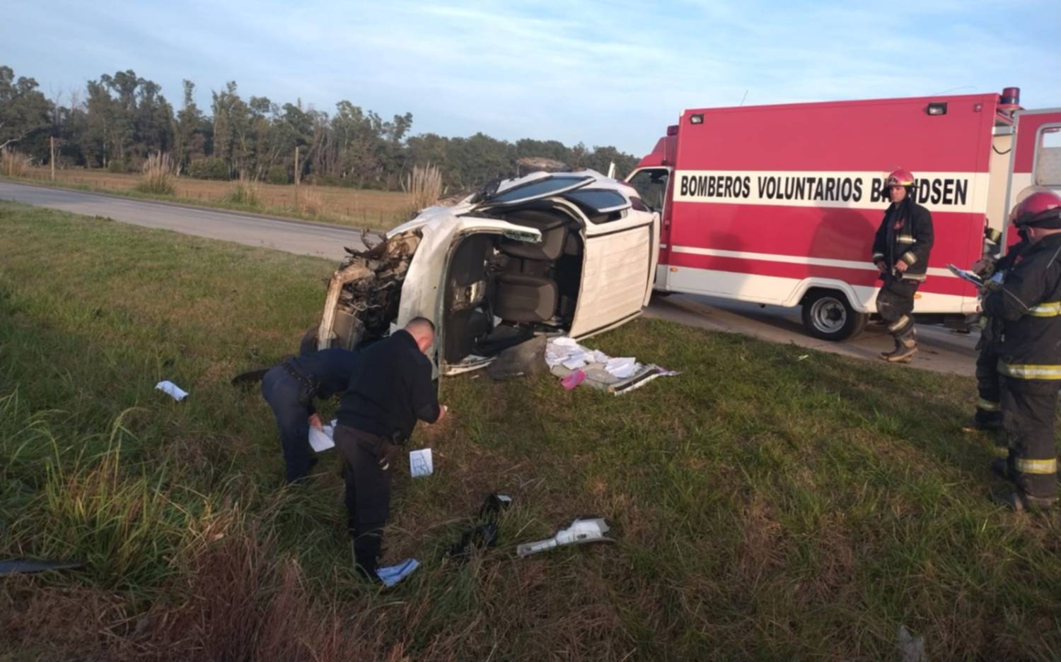 Tragedia en la Ruta 215 que conecta La Plata con Brandsen: un joven murió y otro pelea por su vida