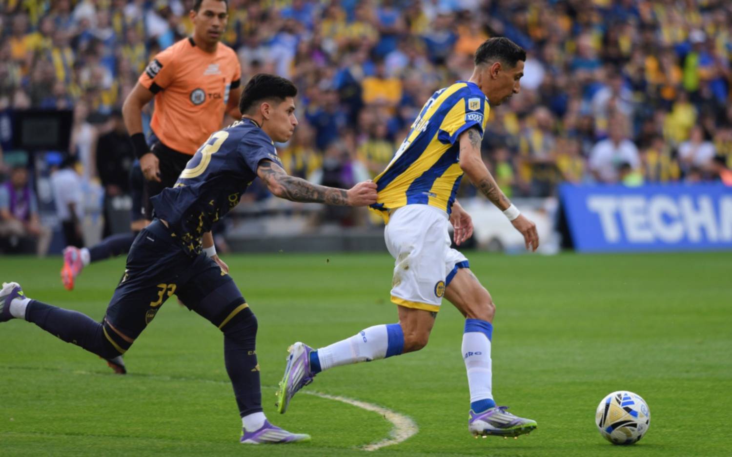 Boca vs Rosario Central.- Con gol de Battaglia y un golazo olímpico de Di María, el Xeneize y el Canalla empataron 1 a 1 en el Gigante de Arroyito