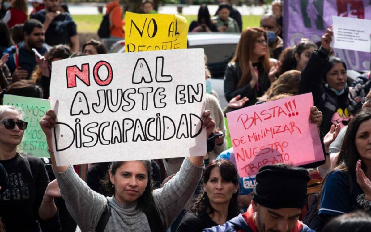 Un juez federal ordenó que la ANDIS restituya las pensiones suspendidas por invalidez