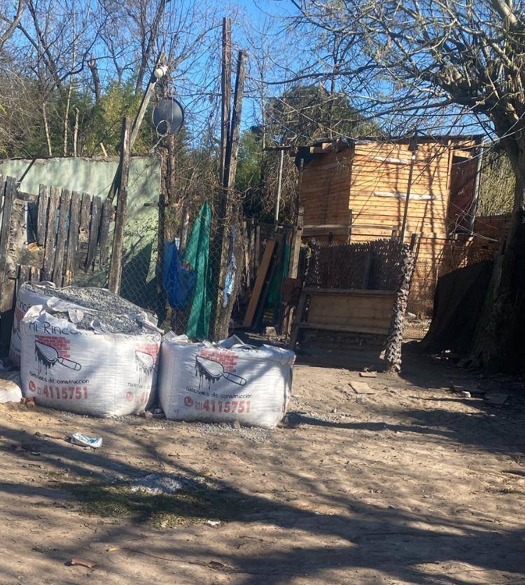 Asentamiento ilegal en Gonnet genera miedo y preocupación en la zona