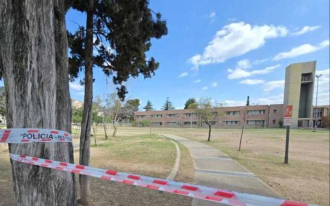 Un alumno de 13 años se descompensó y murió durante una clase de Educación Física en Carlos Paz