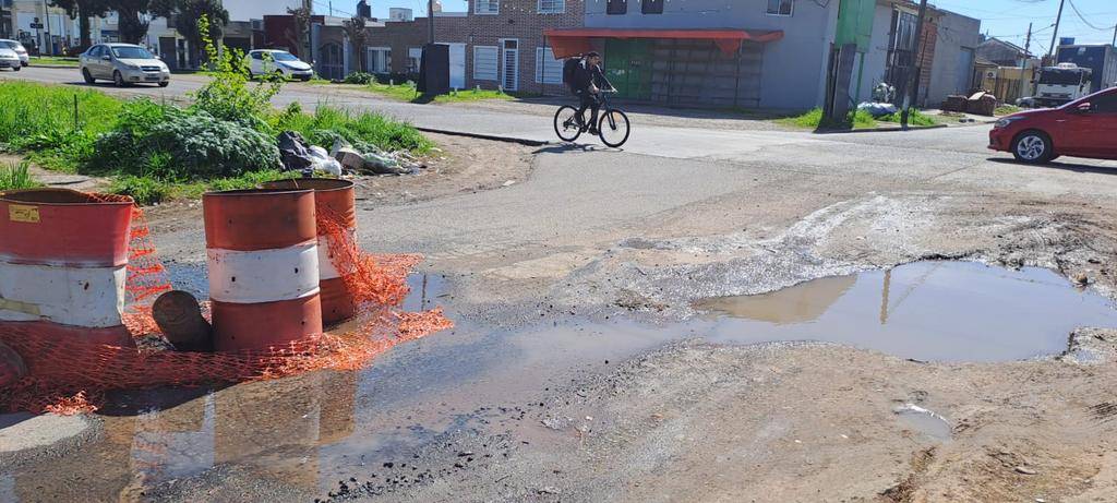 Reclaman el arreglo de una calle en San Carlos