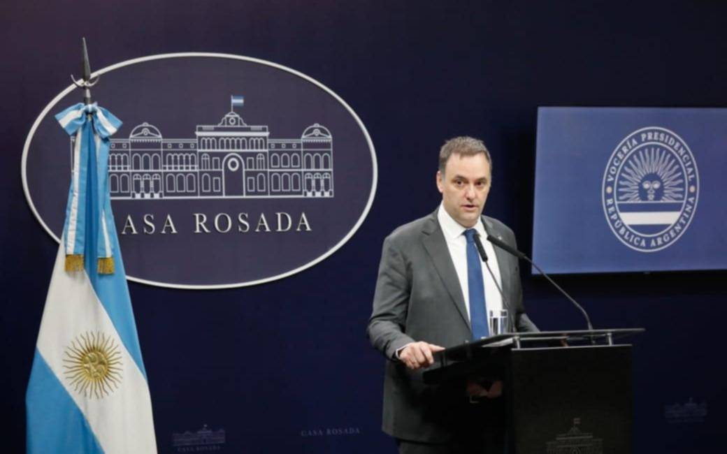 Que “tengan la decencia de leer el proyecto y sentarse a discutirlo”, dijo Adorni sobre el Presupuesto 2026