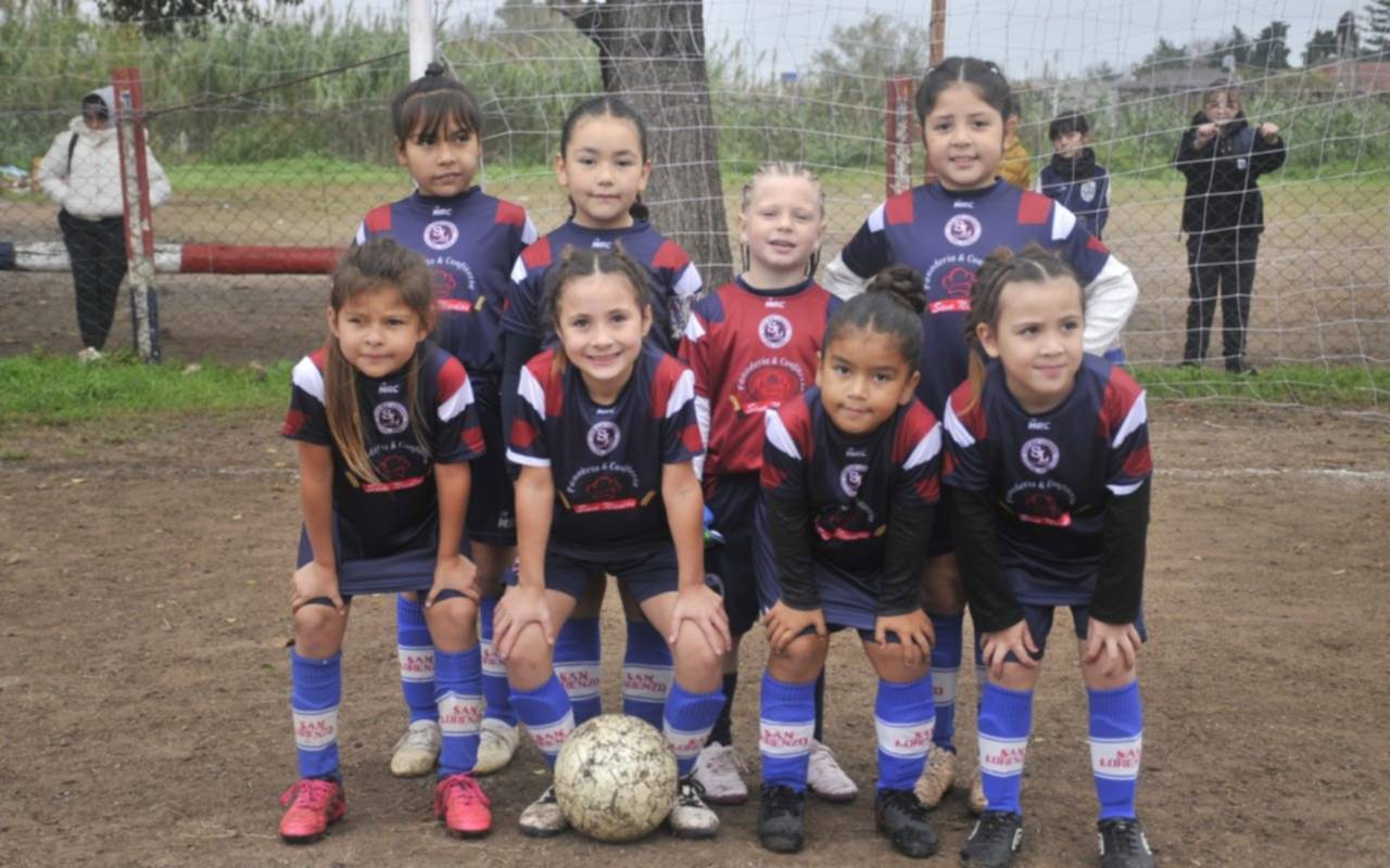 Florecen en la cancha 
