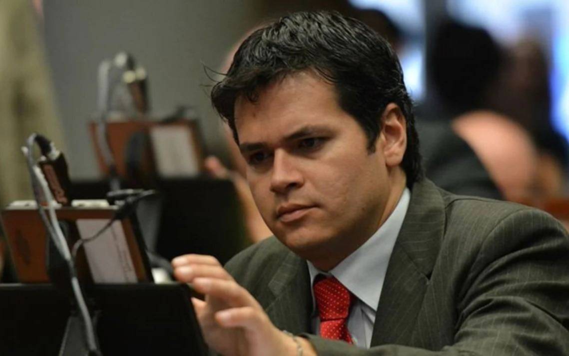 Desde el radicalismo misionero denuncian "un pacto entre Milei y Rovira"