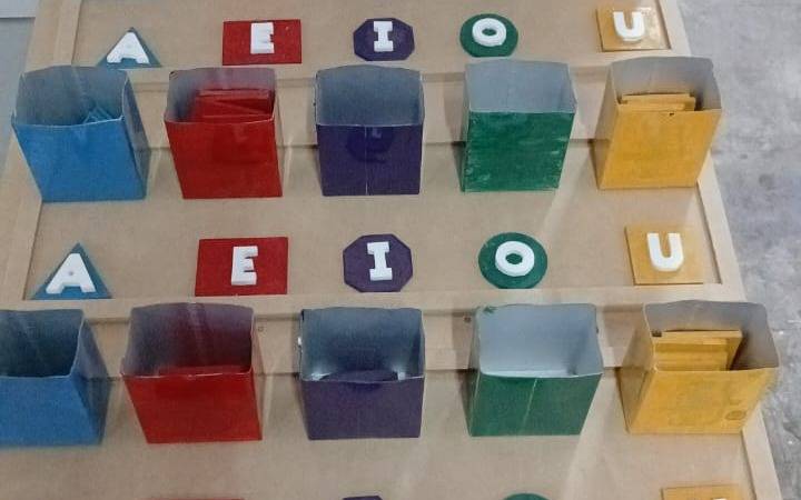 Presos elaboraron juegos didácticos para dos Jardines de Infantes y una Casa del Niño de la zona oeste de La Plata