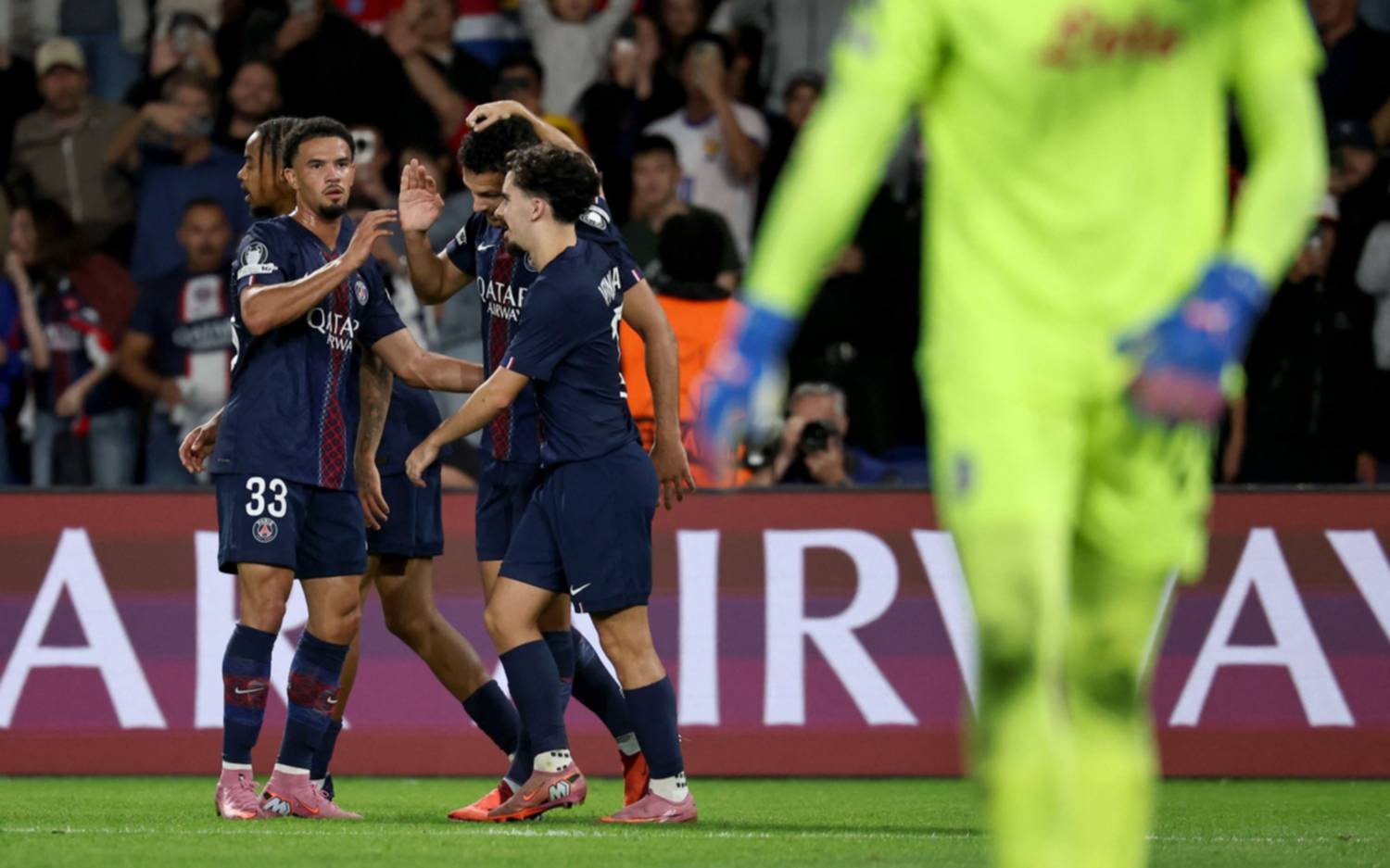 El PSG debutó con una goleada 4 a 0 ante Atalanta en la Champions League