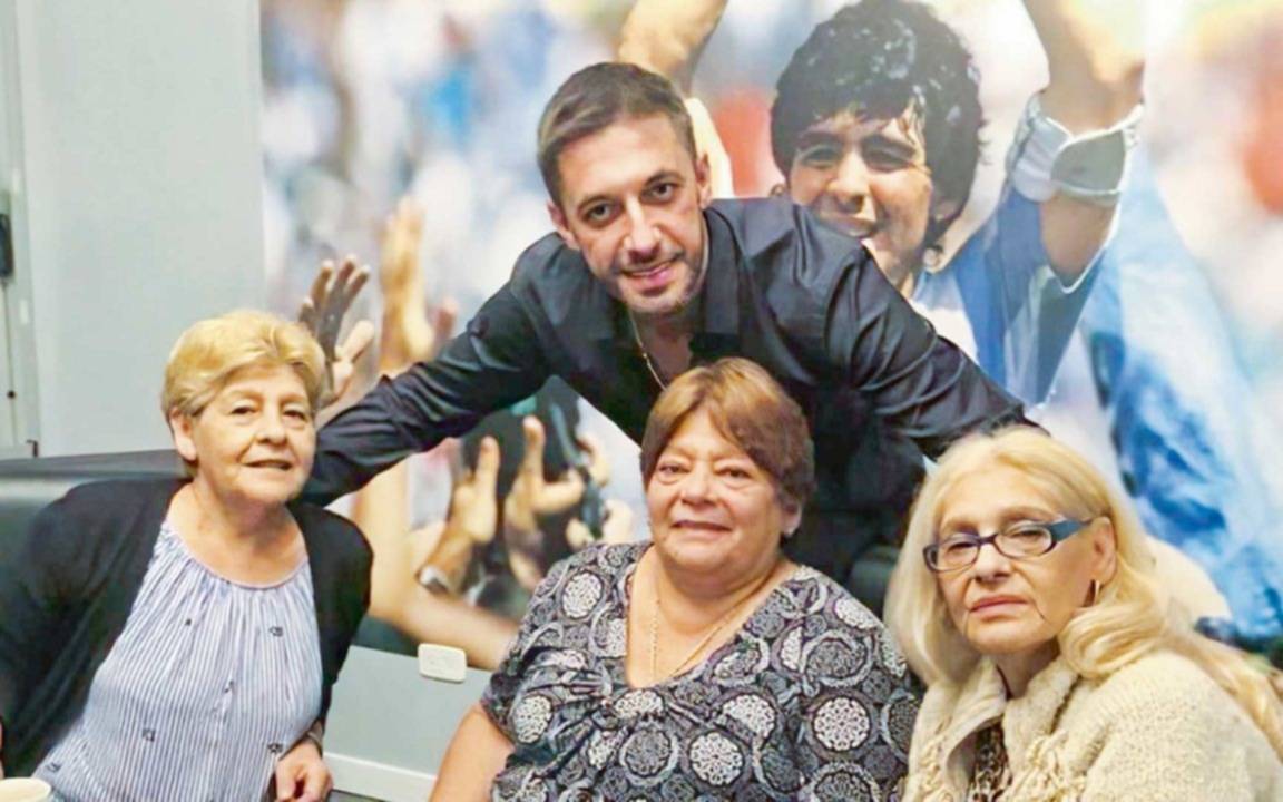 Procesaron y embargaron a Matías Morla y a las hermanas de Maradona en la causa de las marcas