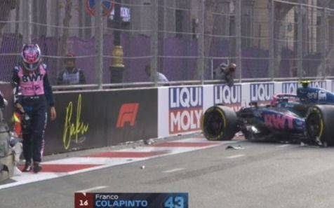VIDEO.- Así chocó Colapinto: quedó eliminado en la Q1y largará 16º en el Gran Premio de Azerbaiyán