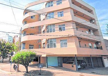 Entran por la ventana y escapan con una fortuna