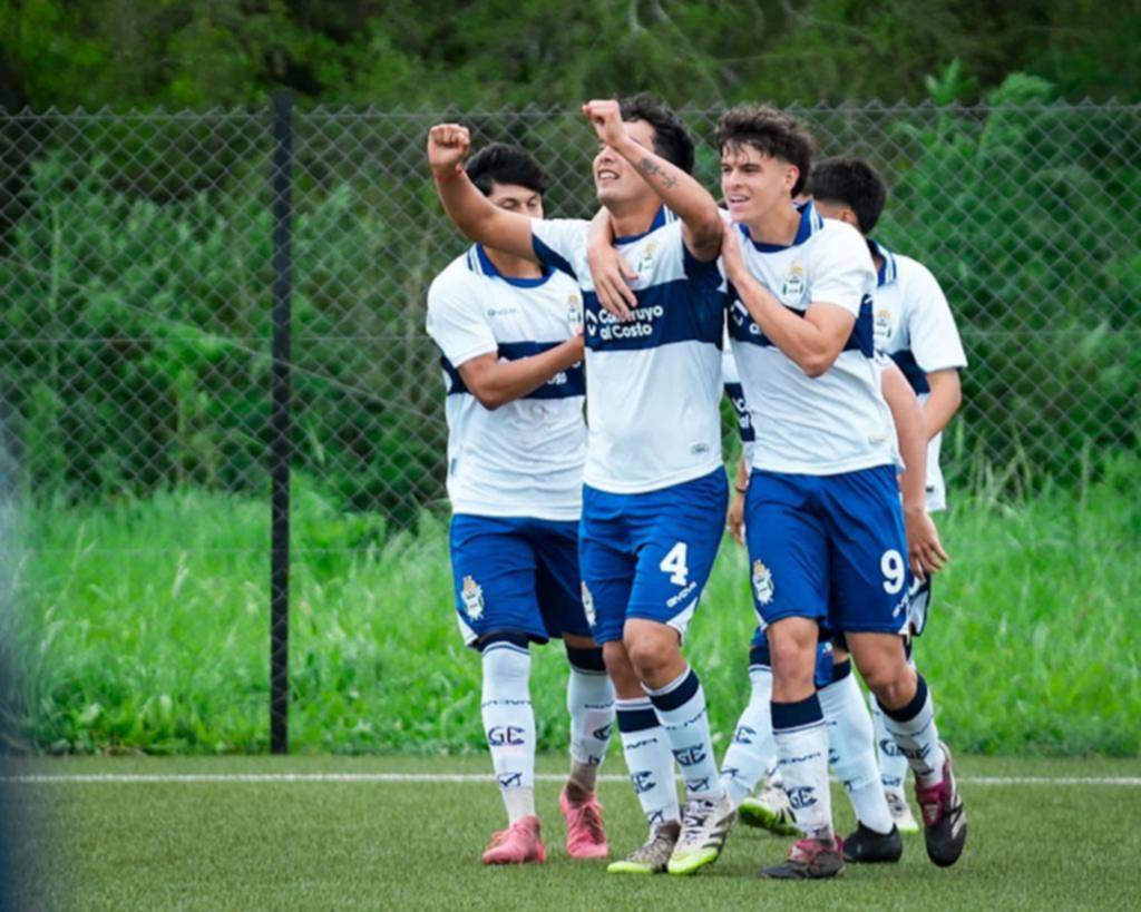 Los juveniles sumaron 11 puntos ante Defensa